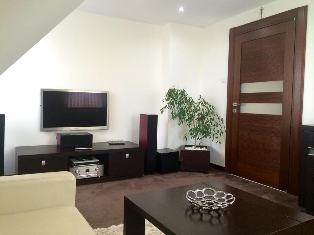 Apartment A'La Karol ชวีโนวิชแจ ภายนอก รูปภาพ